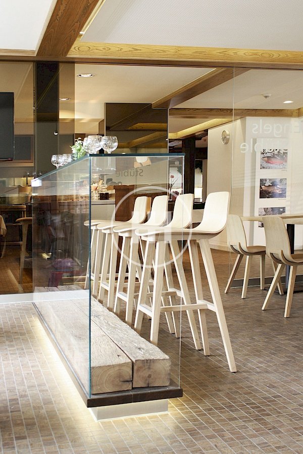 Glasbar